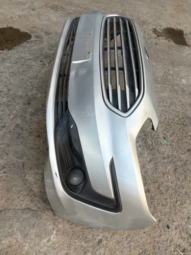 Para choque dianteiro do Ford Ka