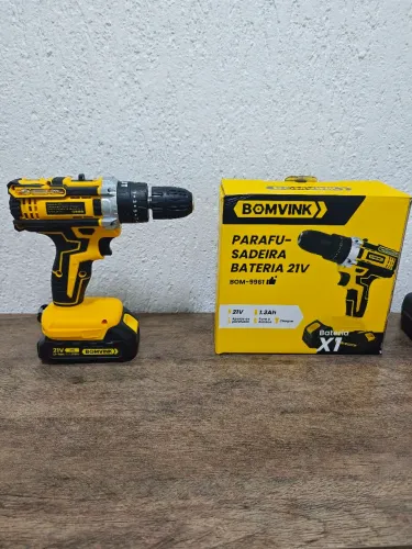 Parafusadeira Furadeira BOMVINK 21V 1 Bateria - R$ 149