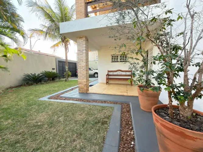 Casa com 3 dormitórios para venda no bairro Jardim Estoril