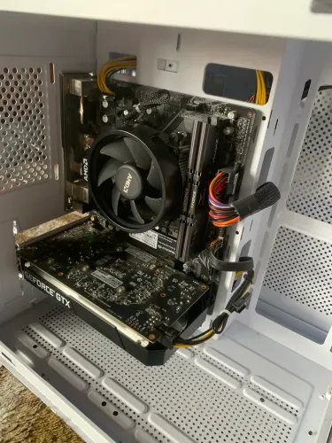 PC Gamer Completo Ryzen 5 + GTX 1650 | 16GB | SSD 512GB + Monitor