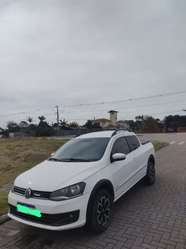 Volkswagen Saveiro Highline 1.6 T. Flex 8V CD 2015