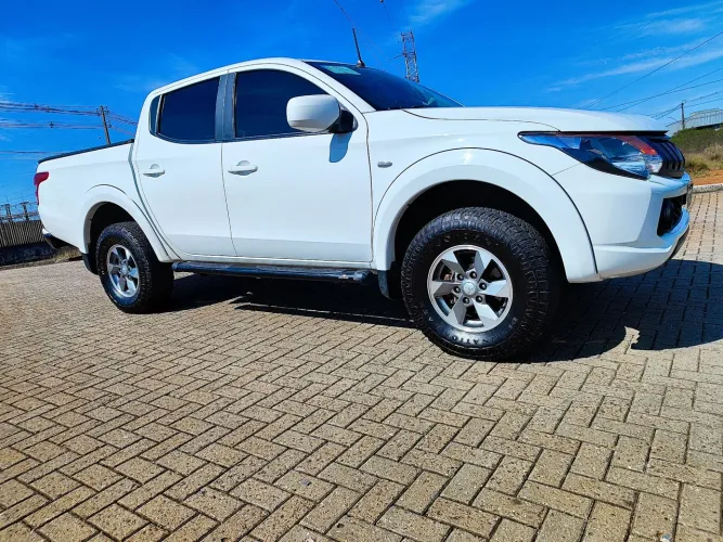Mitsubishi L200 Triton Sport GL 2.4 Diesel 2023