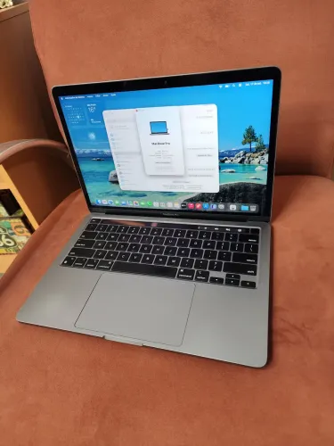 MacBook Pro M1 16gb 256SSD 2020