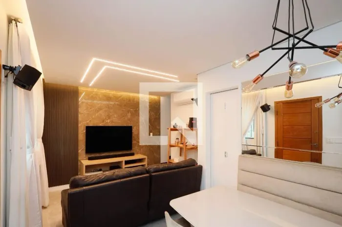 Casa à Venda - Vila Gustavo, 2 Quartos, 90 m2