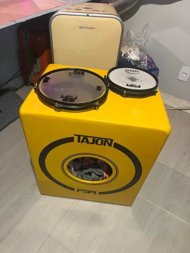 Tajon amarelo em perfeito estado