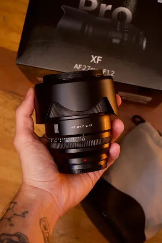 lente para fujifilm - viltrox 27mm 1.2