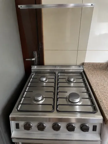 Fogão Brastemp Inox 4 Bocas com Forno e Tampa de Vidro