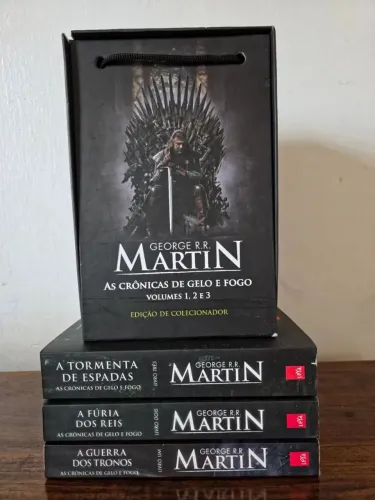 BOX CRÔNICAS DE GELO E FOGO
