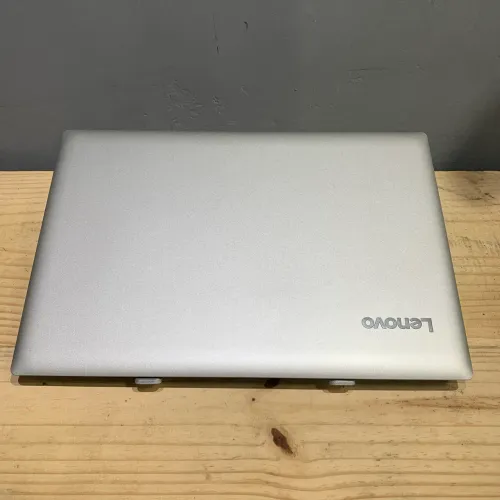 Notebook Lenovo core i7 com placa de vídeo
