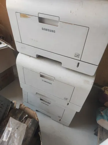 Impressora ligando mas trava a folha só hoje 50 reais cada