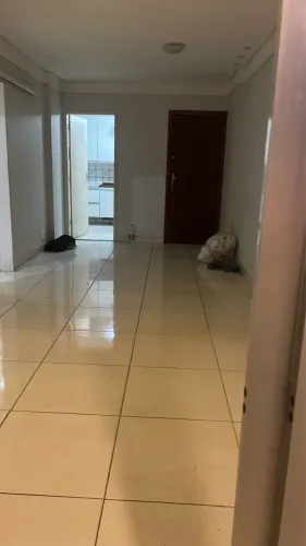 Alugo Lindo Apê 2 Qts c/ Armários em Itapoã