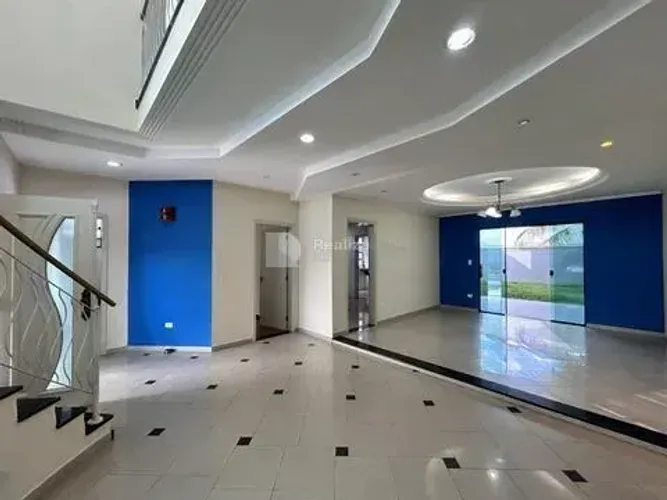 Casa de Excelente Padrão para Locação em Tremembé