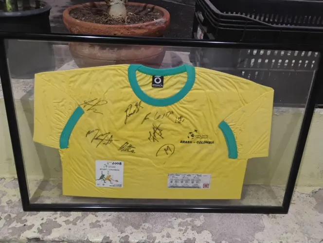 Camiseta copa Davis tênis autografada 