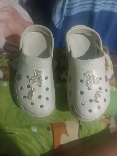 Vende-se Crocs