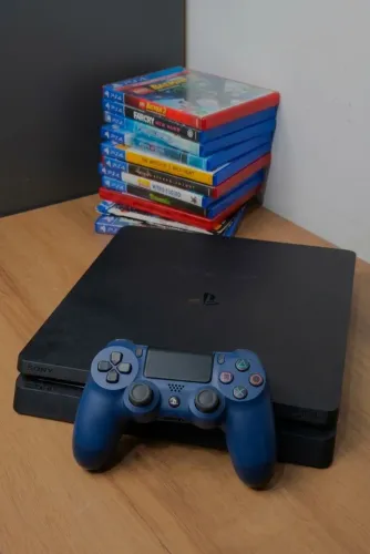 PS4 Slim 1TB