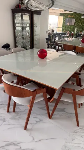 Mesa de jantar em Laca branca, tampo 1,60x1,60