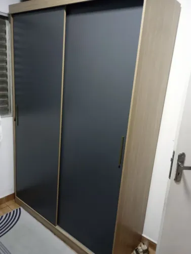 Guarda Roupas Porta corrediça 