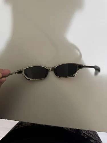 Oakley Juliette - Armação Prata - Lente Vermelha Holográfica