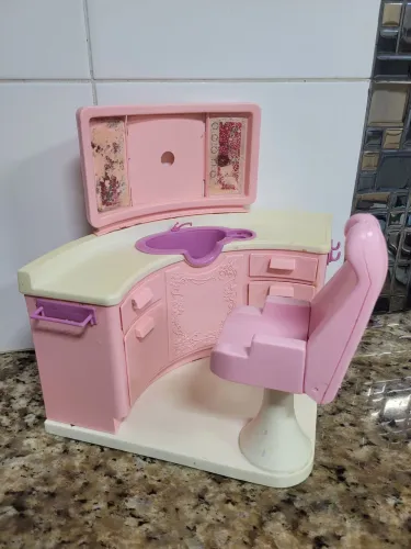 Instituto de beleza da Barbie