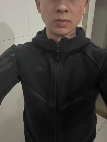 Vendo casaco nike tech preto tamanho M