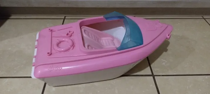 LANCHA E PISCINA DA BARBIE