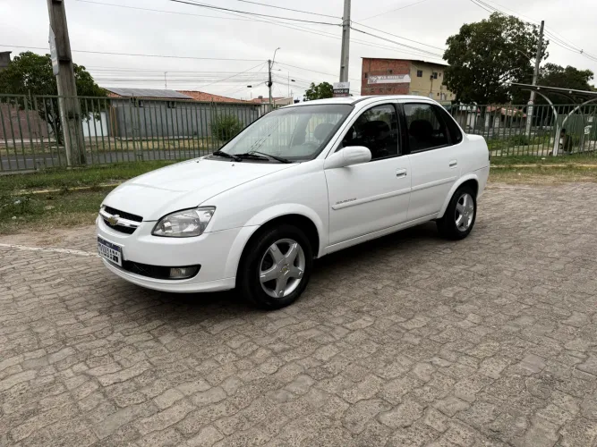 Chevrolet Classic Advantage 1.0 VHC Flexpower 4P 2015