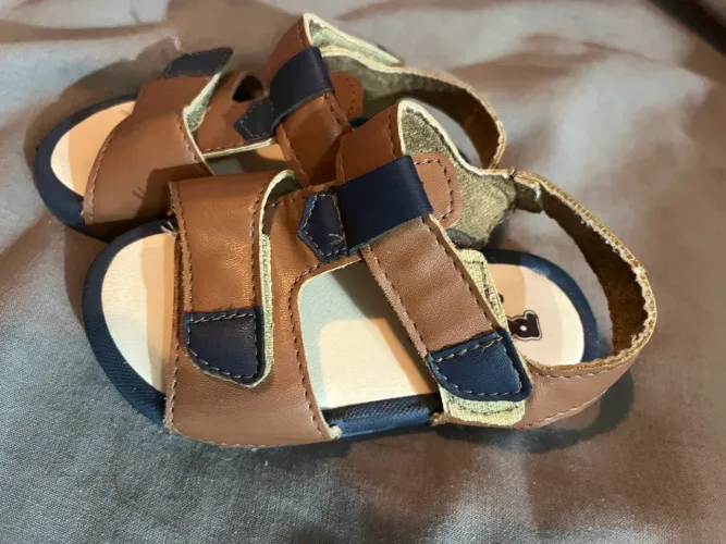 Sapatos de bebê menino