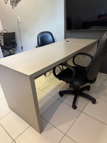 Mesa executiva em Mdf 