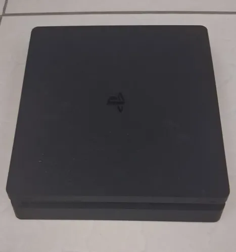 PS4 SLIM 1TB USADO E 2 CONTROLES POR 1600 (PREÇO NEGOCIAVEL NAO ACEITO TROCAS)