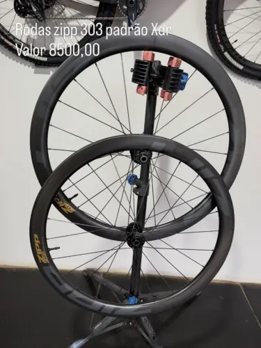 Rodas Zipp 303 | Carbono | Padrão XDR e HG