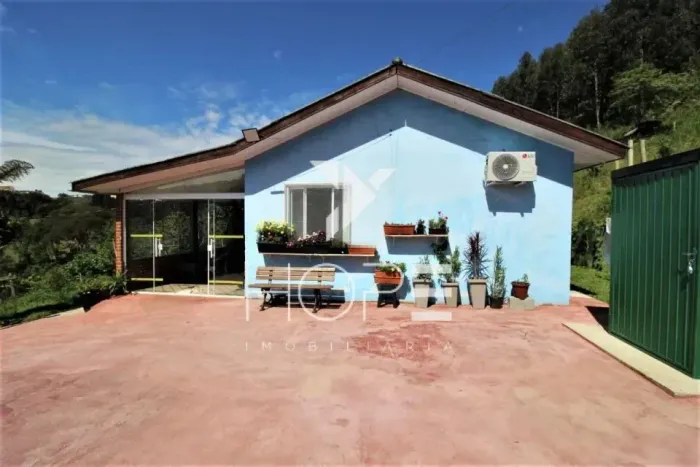 Chácara à venda com 74.566m² - 4 quartos - 4 minas de água - tanques de peixe - Agudos do 
