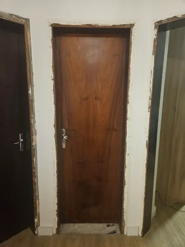 Vendo portas internas com fechadura!!!