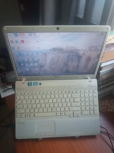 Notebook Sony Vaio 15.6" Branco - Core i3, SSD + HD 1TB, Fonte Nova e Bateria Boa