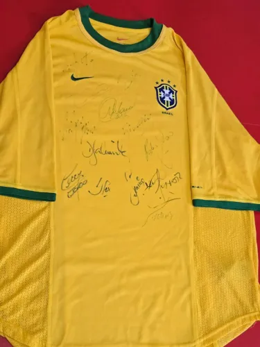 Camisa autografada seleção Brasileira 2000/2001