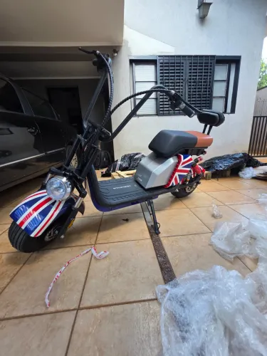 Vendo Scooter Zurbe 1000w completa com 4 messes de uso