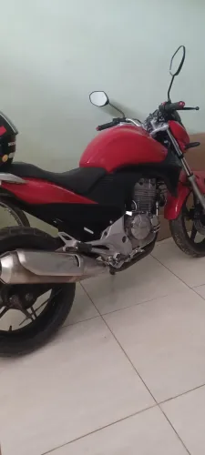 Vendo uma moto cb300  toda file i troco em carro