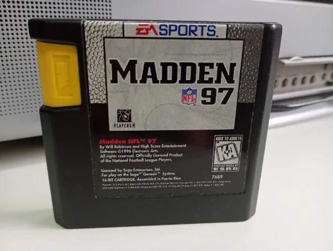 Madden NFL 97 original SEGA GENESIS / Mega drive americano Electronic Arts