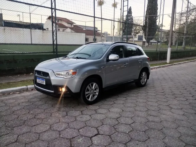 Mitsubishi ASX 2.0 16V 4X4 160cv Aut. 2011