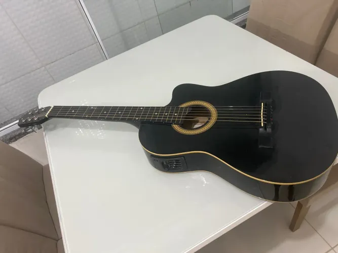 Violão gianini