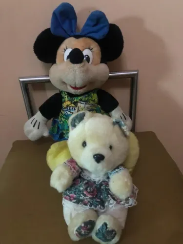 Boneca Minie + Ursa de pelúcia