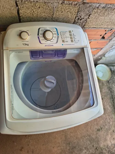 Lavadora Electrolux 13kg Branca ( usada) Não consigo entregar a mesma está funcionando ok