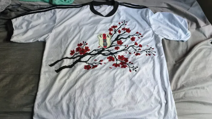 Camisa Berzerk Japão Comam frutas G