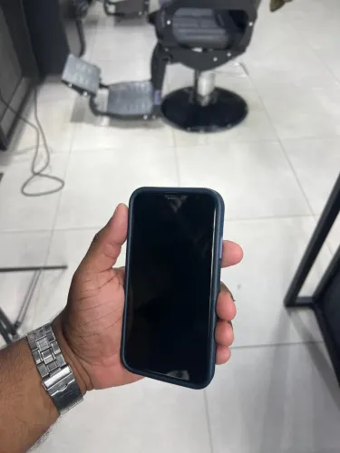 700