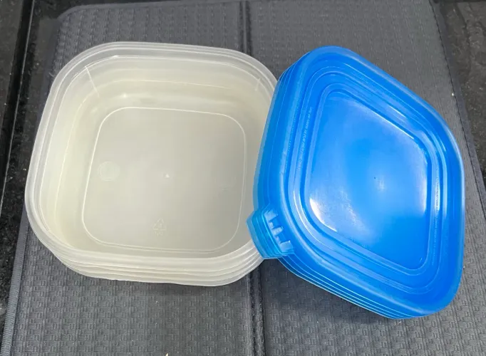 Potes plásticos para alimentos 