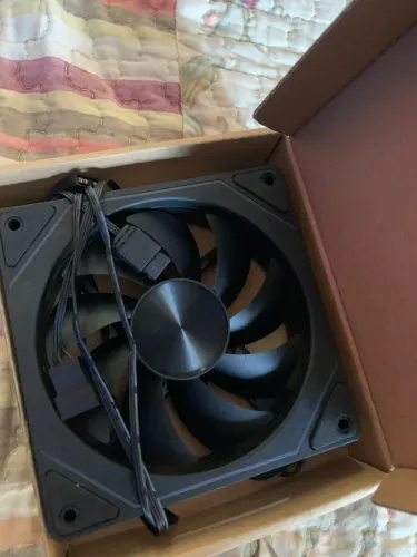 Fan 120mm Estilo Lian Li