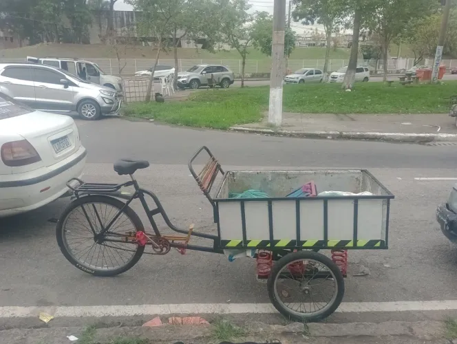 Vendo um Triciclo pra trabalho 