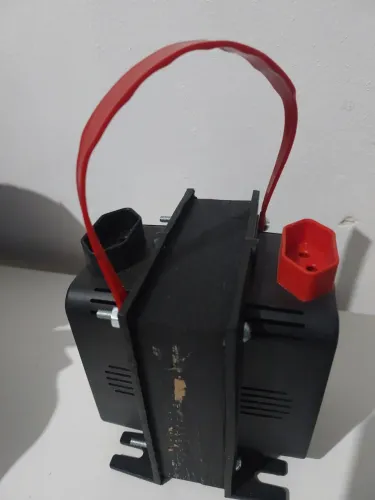 Transformador 110v e 220v