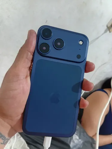 Vendo XR tranformado em. 17 pro zero pega tudo todo original