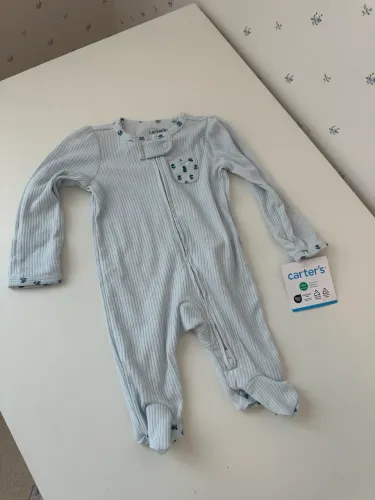 Macacão Carters RN novo