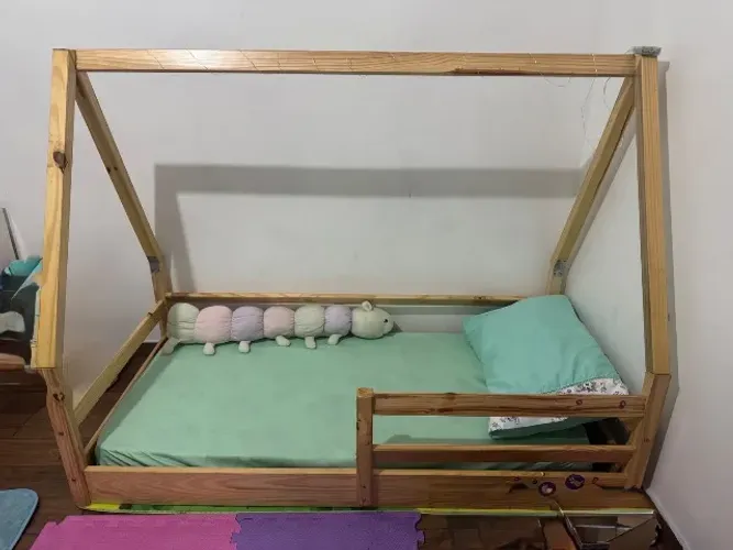 Mini cama casinha Montessoriana